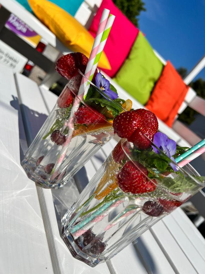 Nadmorska Magia Otel Bobolin Dış mekan fotoğraf